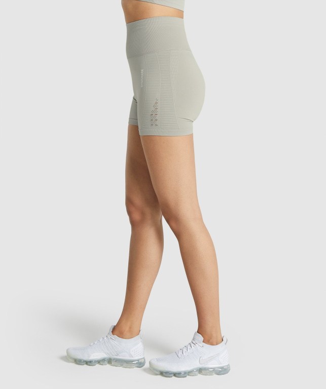 Bermudas Gymshark Energy Seamless Mujer Grises Claro | yuHJYdl3J3I