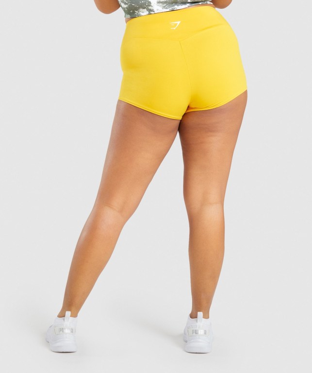 Bermudas Gymshark Entrenamiento Corta Length Mujer Amarillos | yeX6DimP21A