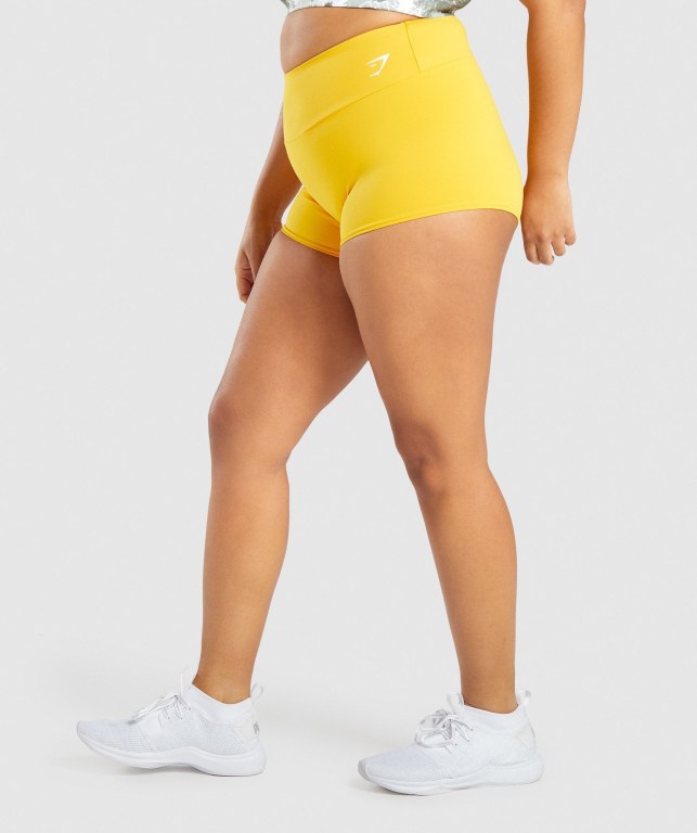 Bermudas Gymshark Entrenamiento Corta Length Mujer Amarillos | yeX6DimP21A