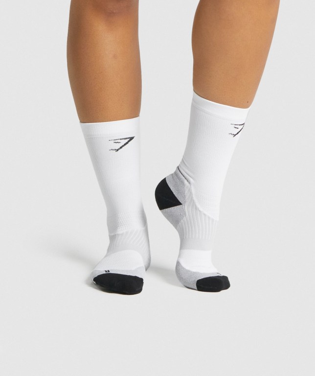 Calcetines Gymshark Crew Performance Mujer Blancos | KyChcLEAHWP