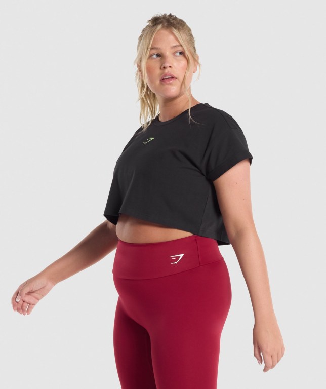 Sudaderas Gymshark Entrenamiento Alone Graphic Crop Mujer Negros | gjpMKVPamWH